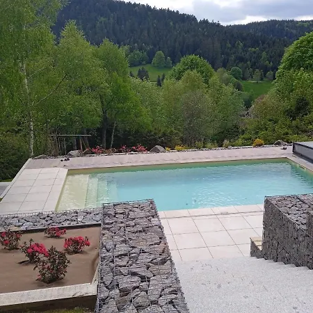 Le Cerf, Superbe Vue, Piscine Privee בקתה *